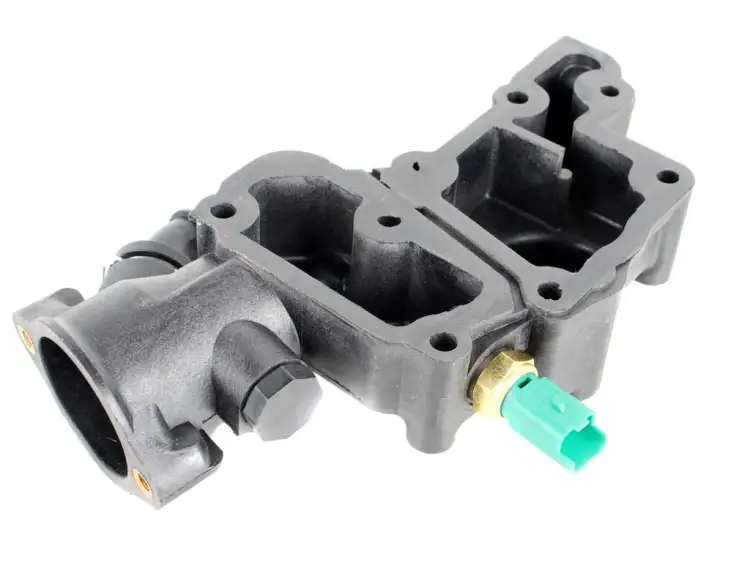 OBUDOWA TERMOSTATU 1.4 8V 2