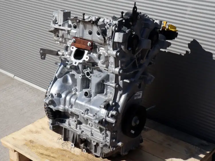 SILNIK 1.2 TCE E-TECH R663 4