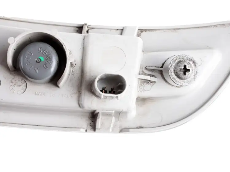 LAMPA LED PRAWA GÓRNA 4