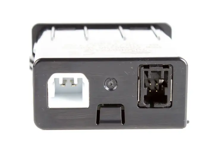GNIAZDO ŁADOWANIA TRANSMISJI DANYCH PORT USB-C 3