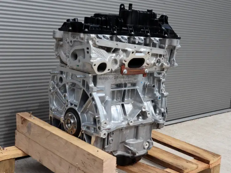 GOŁY SILNIK 1.8 E-TECH 7