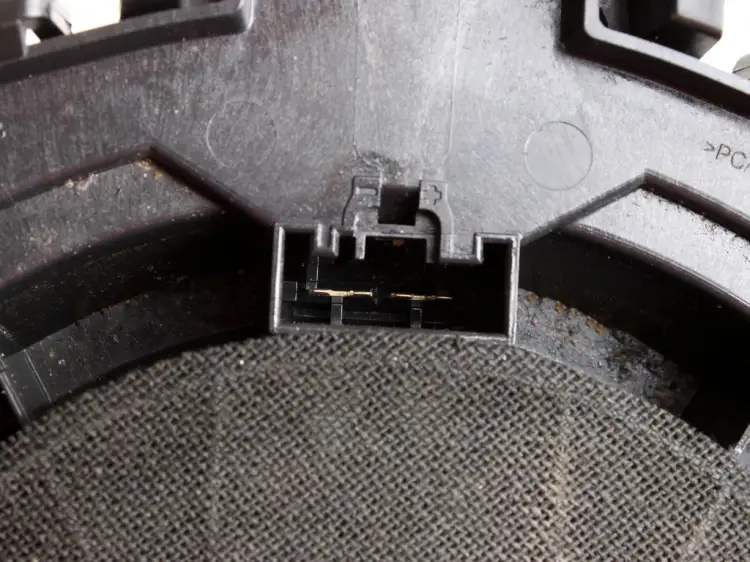 GŁOŚNIK NISKOTONOWY SUBWOOFER PRAWY 5